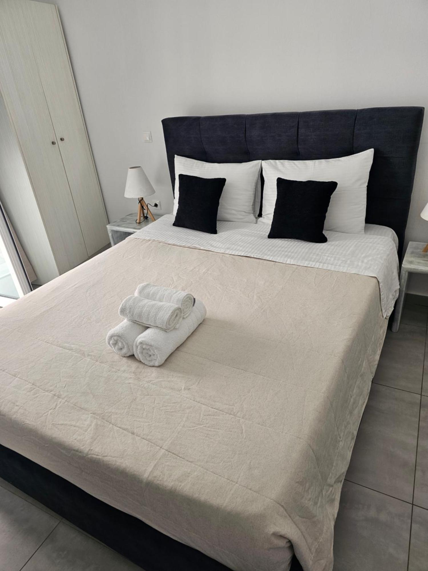 Ferienwohnung Unique Leta Fira  Exterior foto